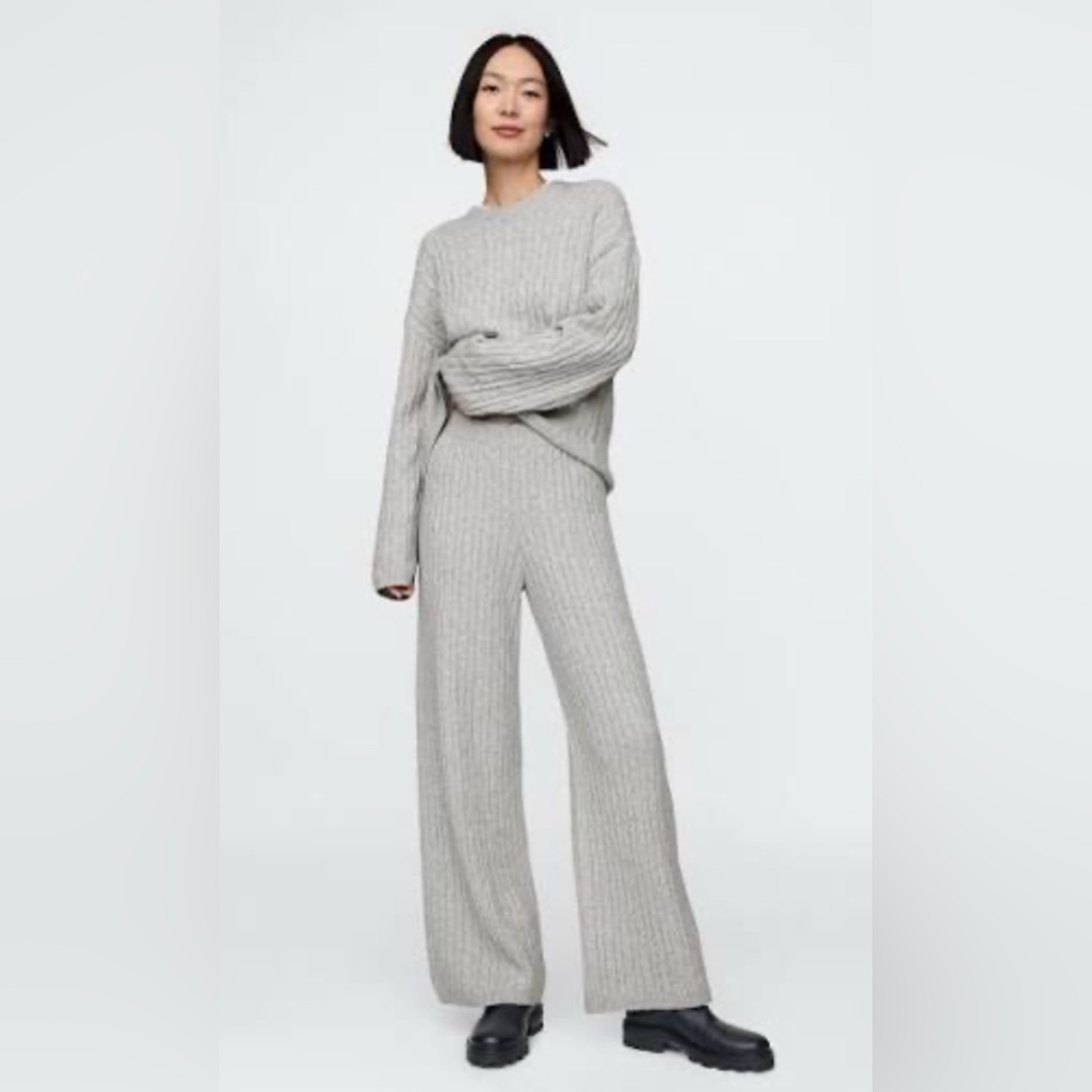 GAP CashSoft Sweater and Pants Set